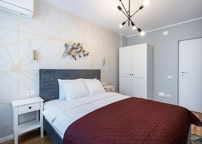 Bright 2Br Flat - Top Location - Amazing Balcony