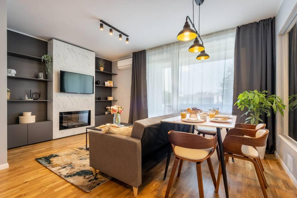 Appartamento Bright 2br Flat - Location - Amazing Balcony