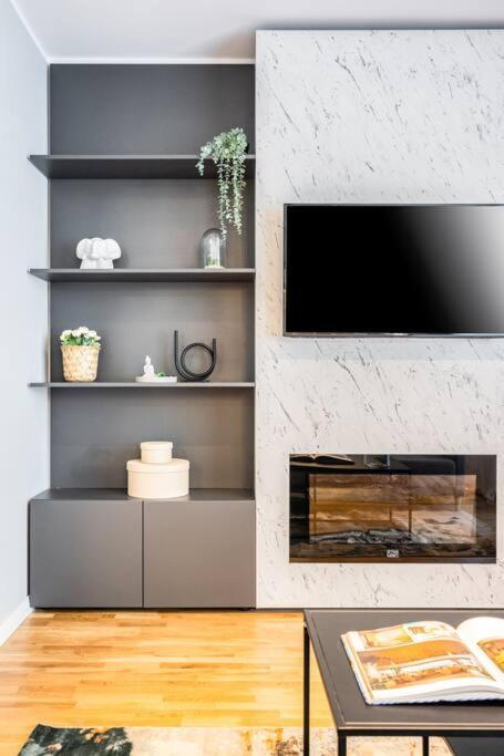 Bright 2br Flat - Location - Amazing Balcony Apartment Bucharest