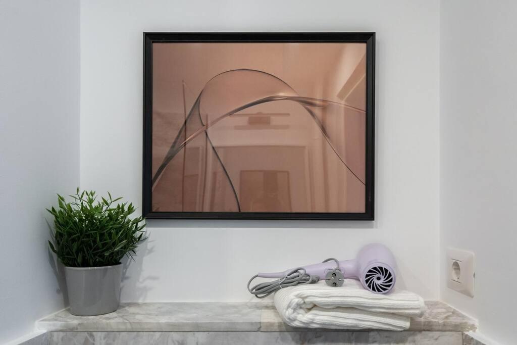 Appartamento Bright 2br Flat - Location - Amazing Balcony Bucarest