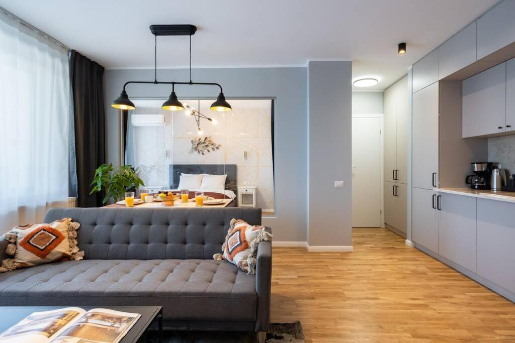 Bright 2br Flat - Location - Amazing Balcony Appartamento Bucarest
